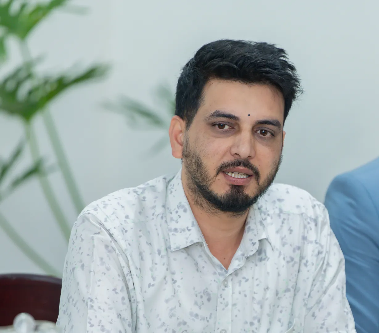 बाढी प्रभावित क्षेत्रका सडक सञ्जाल असोजभित्रै सञ्चालन हुन्छ : मन्त्री
